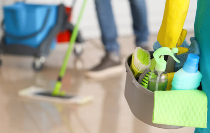 How do you clean a commercial floor? - Harris Dream Clean